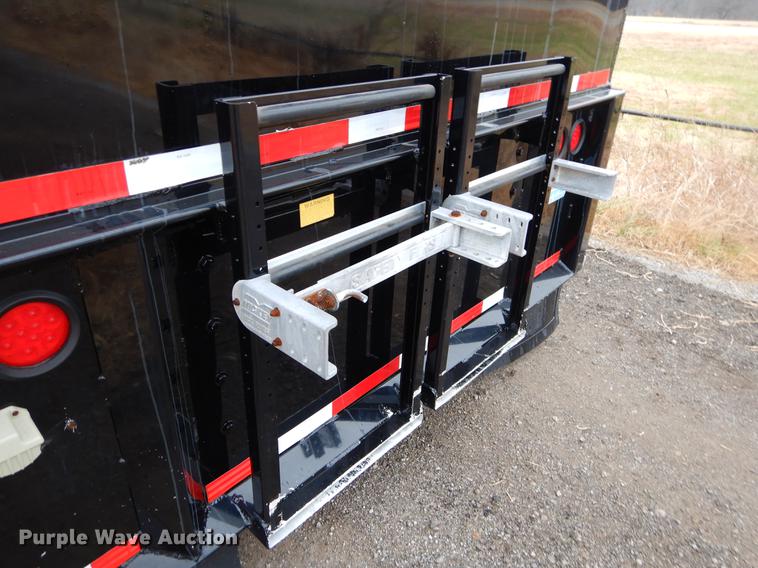 image for item ER9357 2010 Mickey 12AT side load enclosed trailer