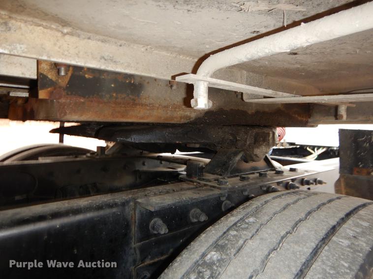 image for item ER9357 2010 Mickey 12AT side load enclosed trailer