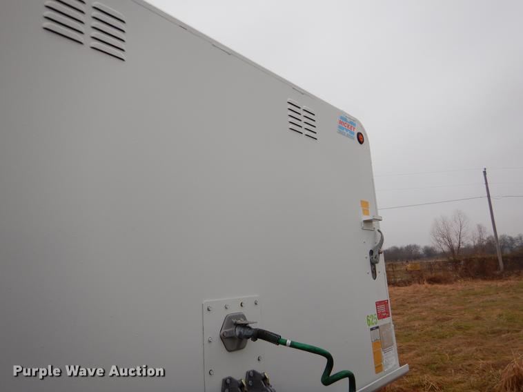 image for item ER9357 2010 Mickey 12AT side load enclosed trailer