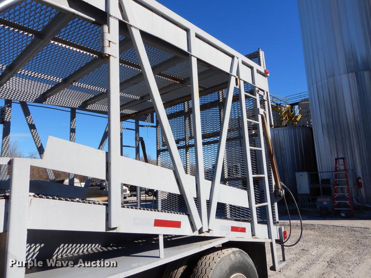 image for item ER9369 1989 JC Manufacturing  golf cart / ATV / UTV carrier trailer