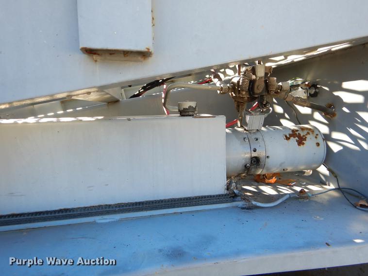 image for item ER9369 1989 JC Manufacturing  golf cart / ATV / UTV carrier trailer