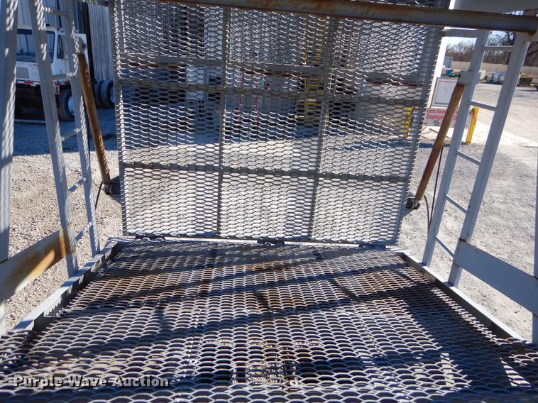 image for item ER9369 1989 JC Manufacturing  golf cart / ATV / UTV carrier trailer