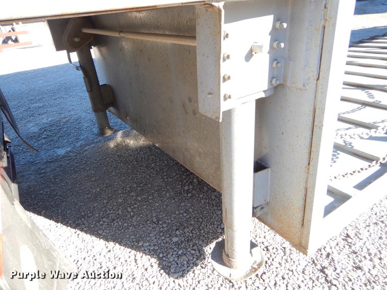 image for item ER9369 1989 JC Manufacturing  golf cart / ATV / UTV carrier trailer