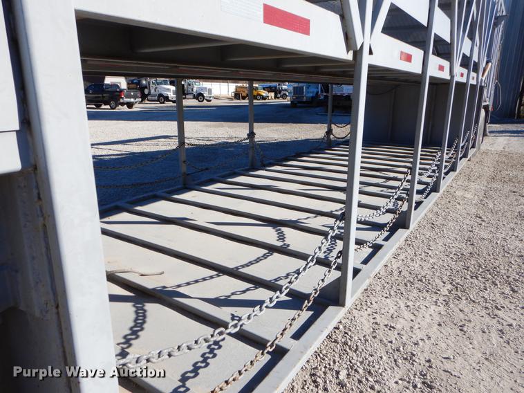 image for item ER9369 1989 JC Manufacturing  golf cart / ATV / UTV carrier trailer