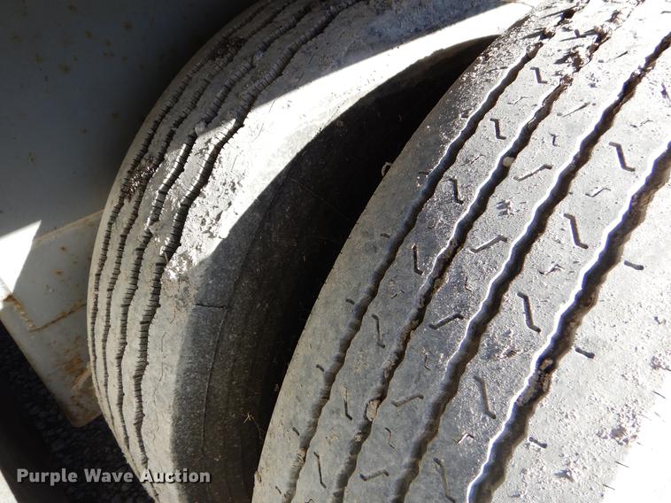 image for item ER9369 1989 JC Manufacturing  golf cart / ATV / UTV carrier trailer