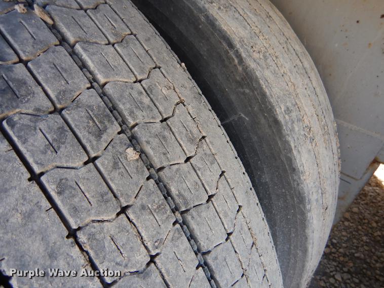 image for item ER9369 1989 JC Manufacturing  golf cart / ATV / UTV carrier trailer