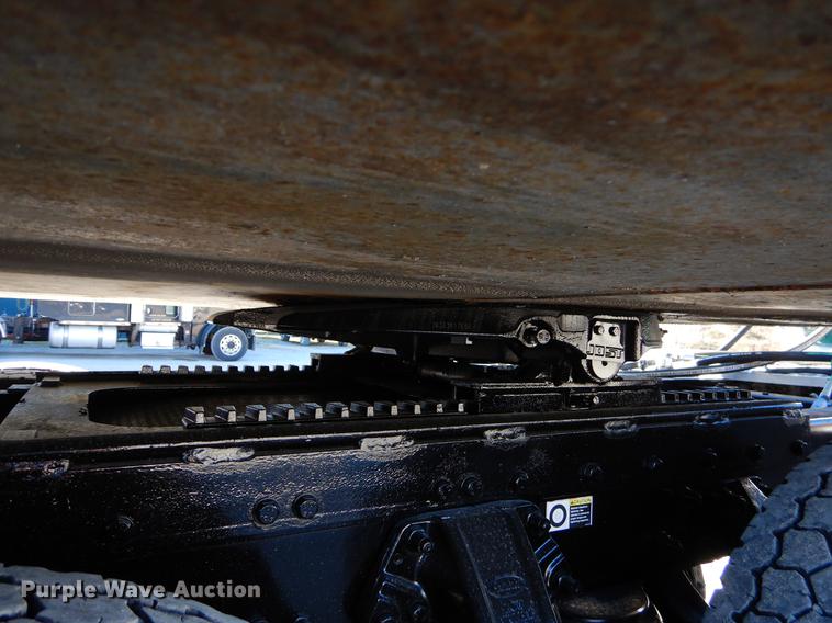 image for item ER9369 1989 JC Manufacturing  golf cart / ATV / UTV carrier trailer