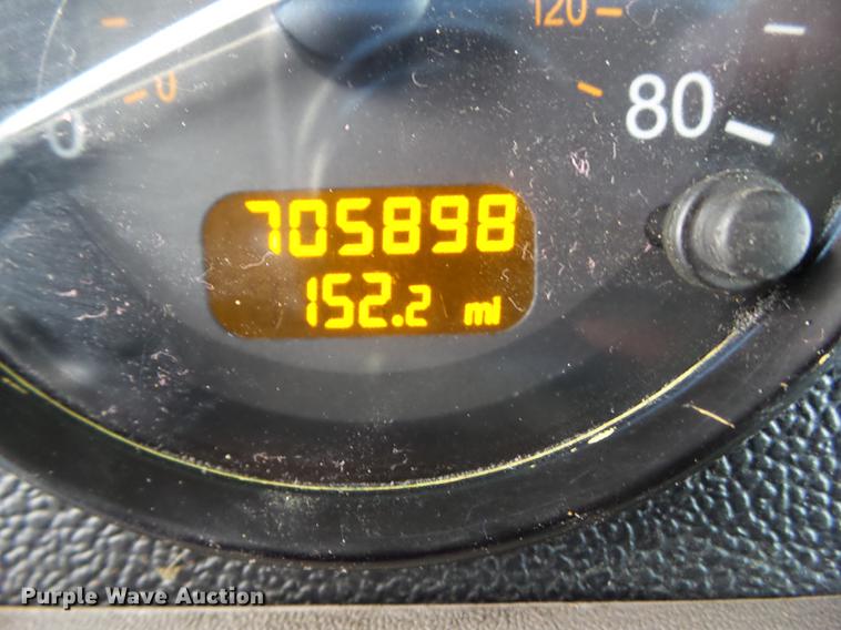 image for item L5733 2013 Peterbilt 386 semi truck