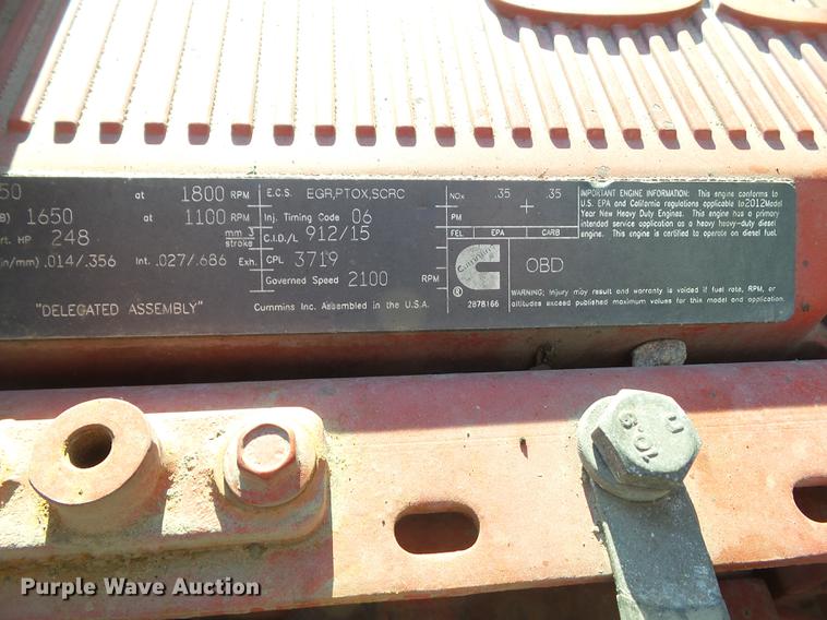 image for item L5733 2013 Peterbilt 386 semi truck