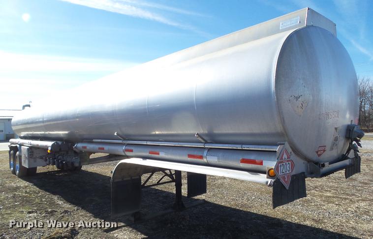 image for item L5734 2000 Polar tank trailer