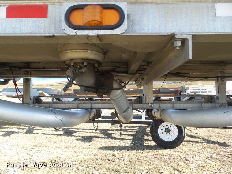 image for item L5734 2000 Polar tank trailer