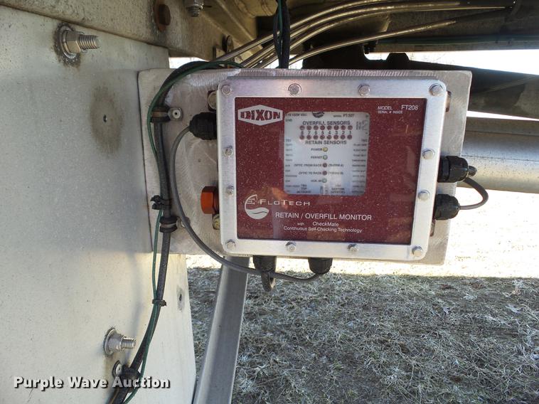 image for item L5734 2000 Polar tank trailer