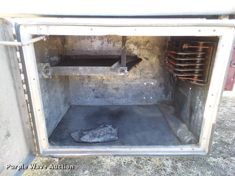 image for item L5734 2000 Polar tank trailer