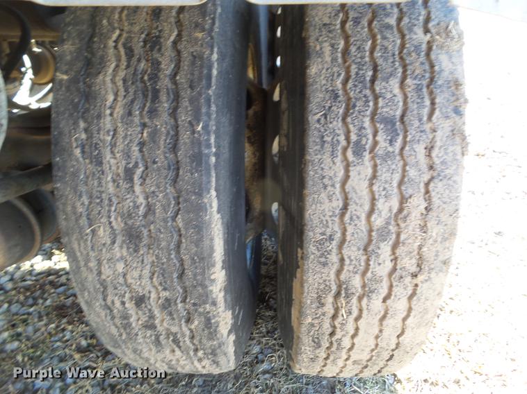 image for item L5734 2000 Polar tank trailer