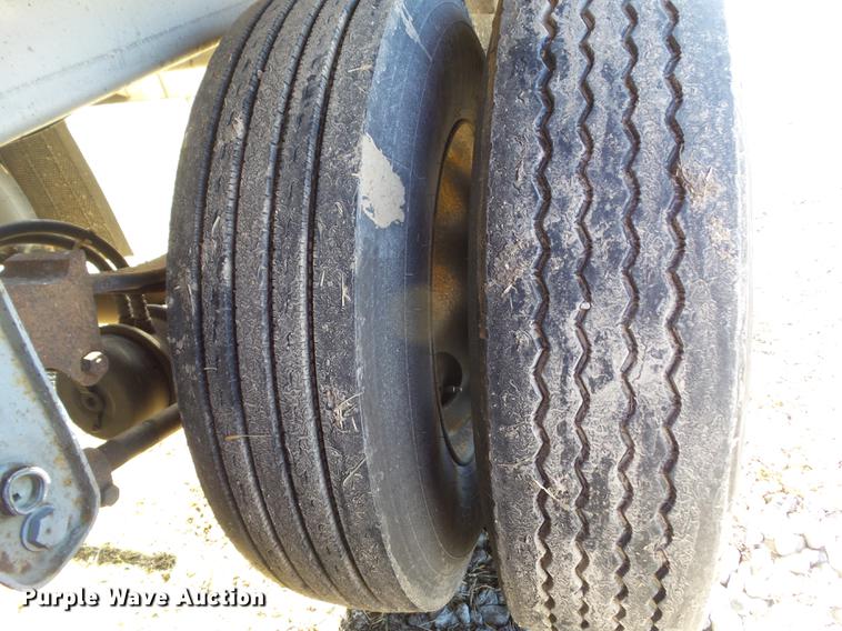 image for item L5734 2000 Polar tank trailer