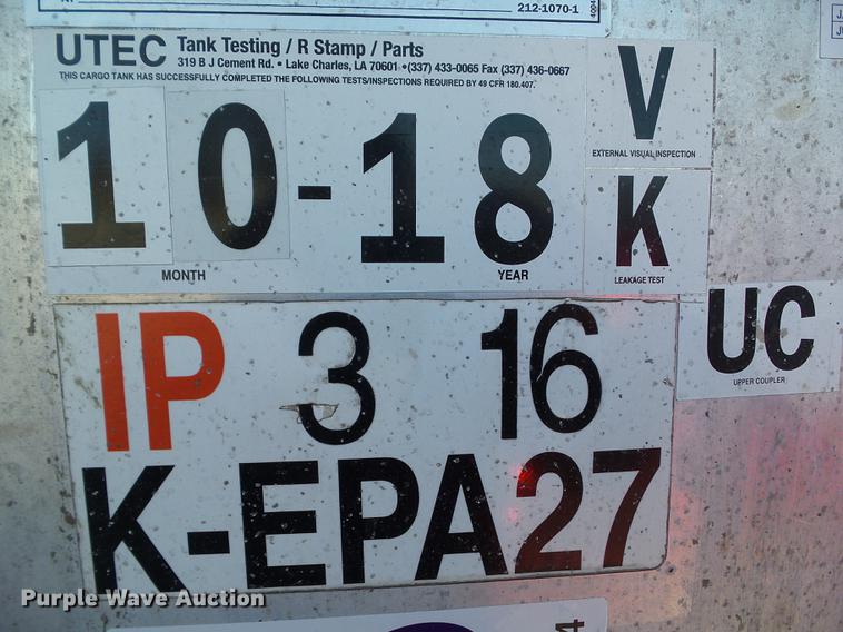 image for item L5734 2000 Polar tank trailer