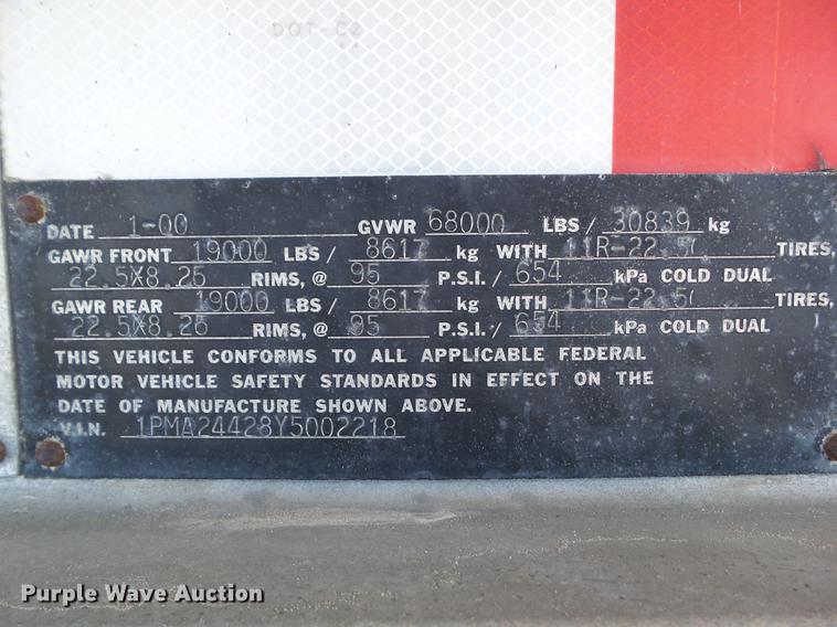 image for item L5734 2000 Polar tank trailer