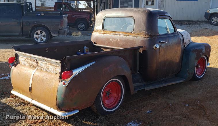 image for item AV9322 1947 Chevrolet pickup truck