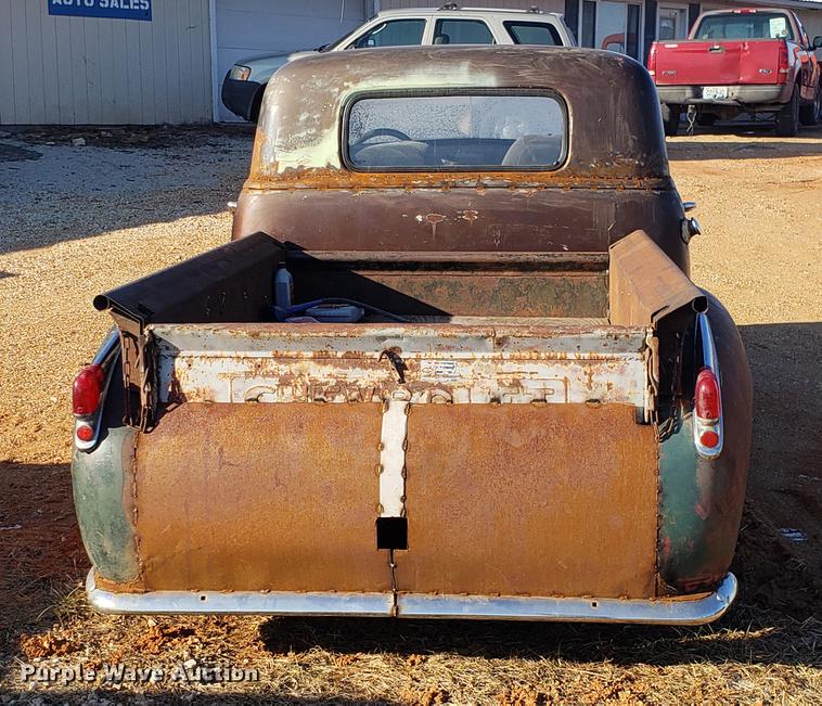 image for item AV9322 1947 Chevrolet pickup truck