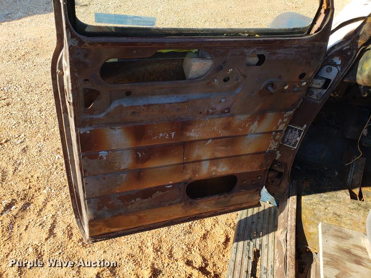 image for item AV9322 1947 Chevrolet pickup truck