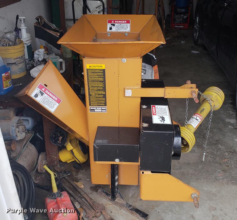 image for item AV9357 1995 Woods 5000 wood chipper