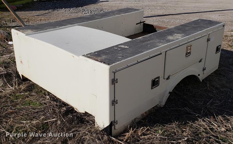 image for item AV9364 Utility bed