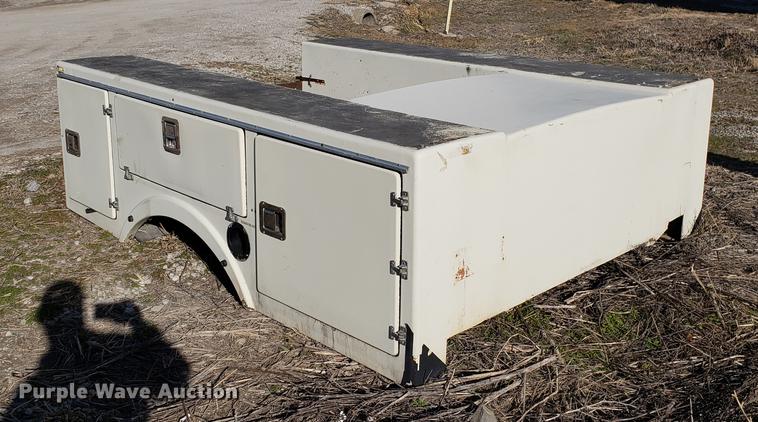 image for item AV9364 Utility bed