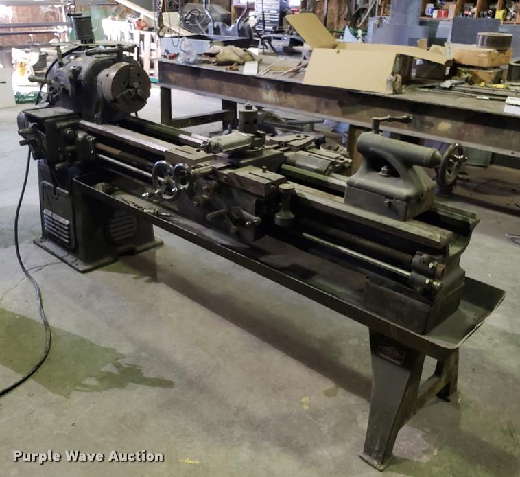 image for item AV9365 English lathe