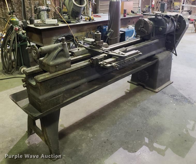 image for item AV9365 English lathe