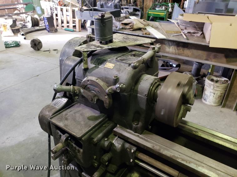 image for item AV9365 English lathe