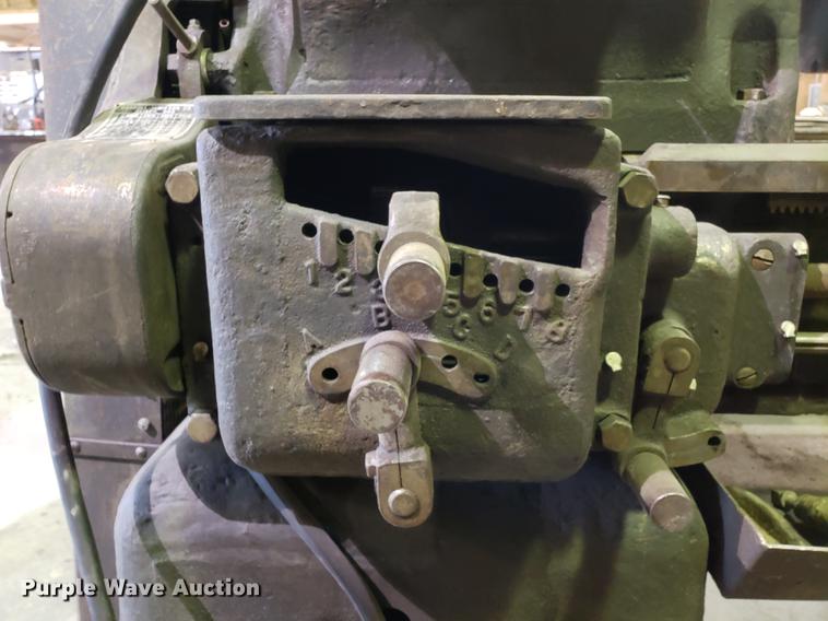 image for item AV9365 English lathe