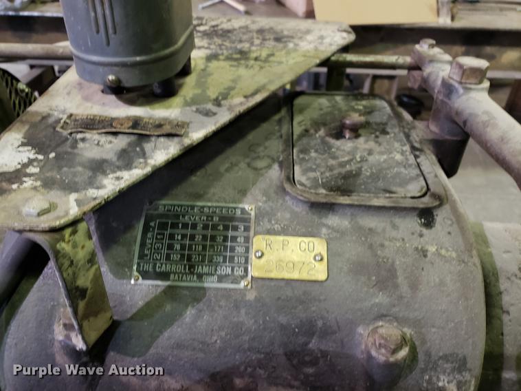 image for item AV9365 English lathe