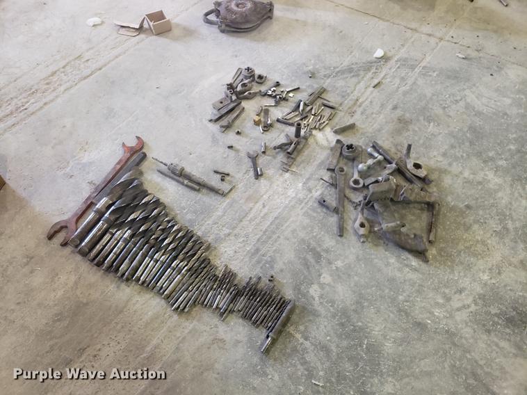 image for item AV9365 English lathe