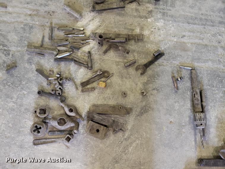 image for item AV9365 English lathe