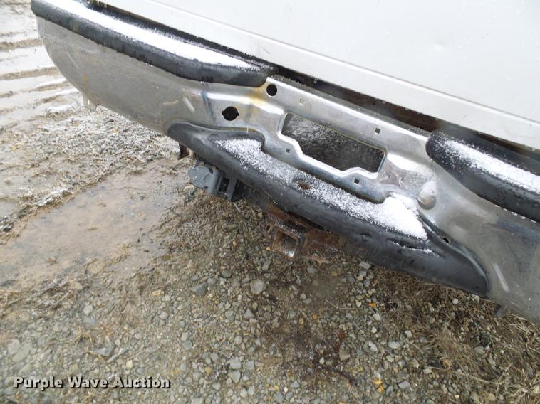 image for item DB2110 2005 Ford F350 Super Duty Crew Cab pickup truck