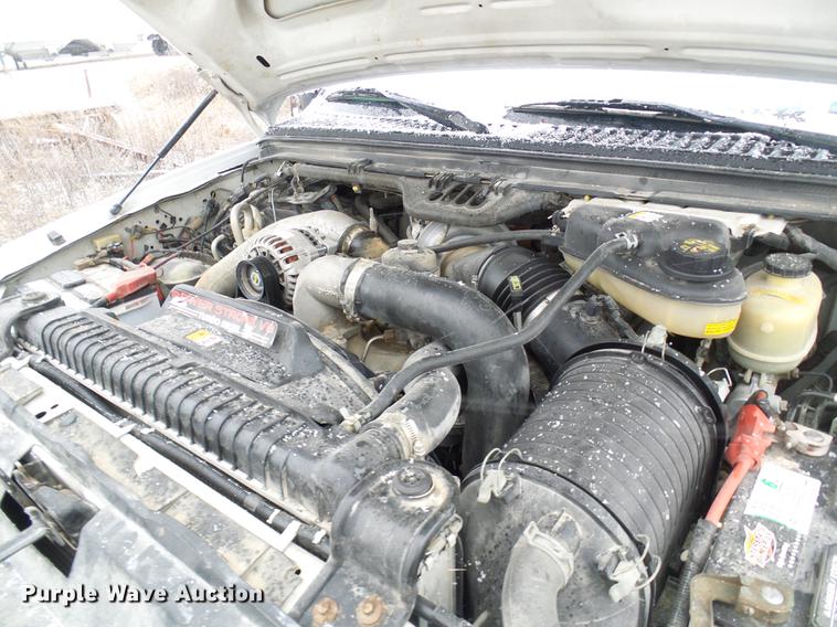 image for item DB2110 2005 Ford F350 Super Duty Crew Cab pickup truck