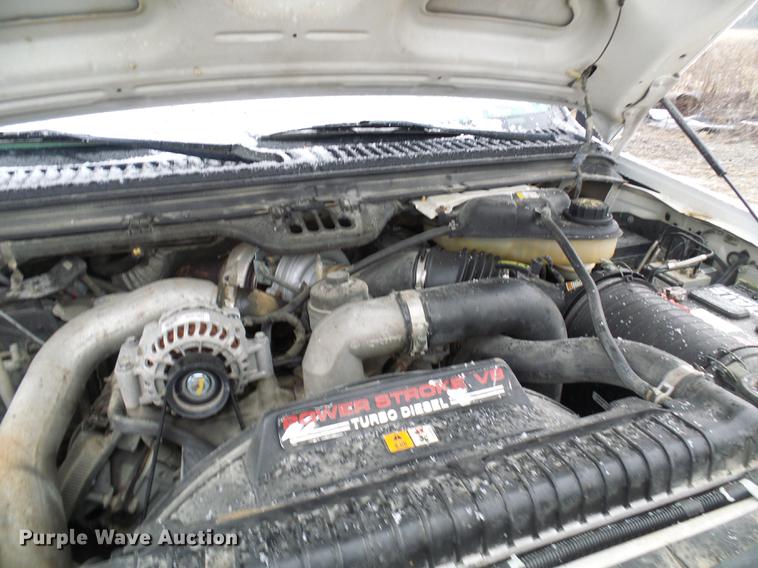 image for item DB2110 2005 Ford F350 Super Duty Crew Cab pickup truck