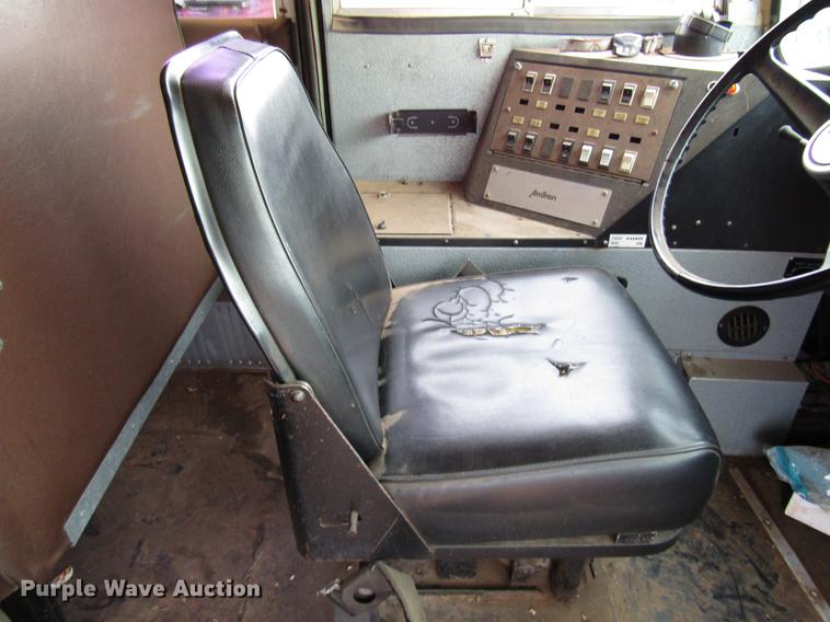 image for item DB6902 1990 GMC 6000 school bus