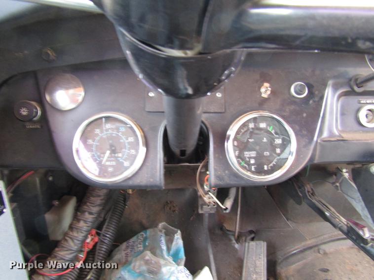 image for item DB6902 1990 GMC 6000 school bus