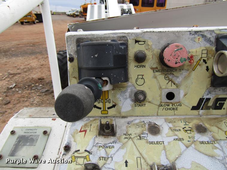 image for item DB6903 1998 JLG 40H boom lift