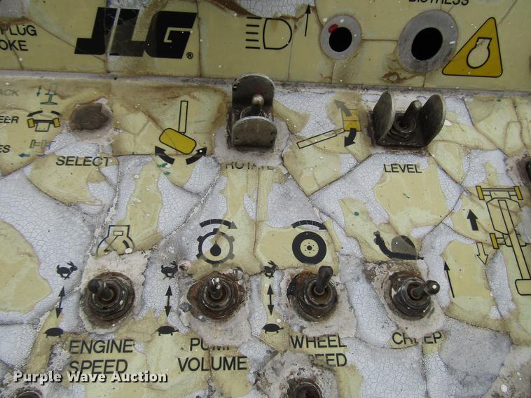 image for item DB6903 1998 JLG 40H boom lift