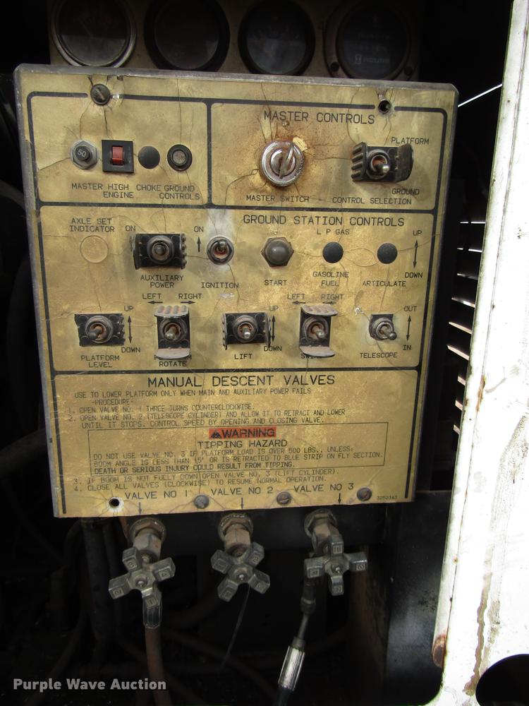 image for item DB6903 1998 JLG 40H boom lift