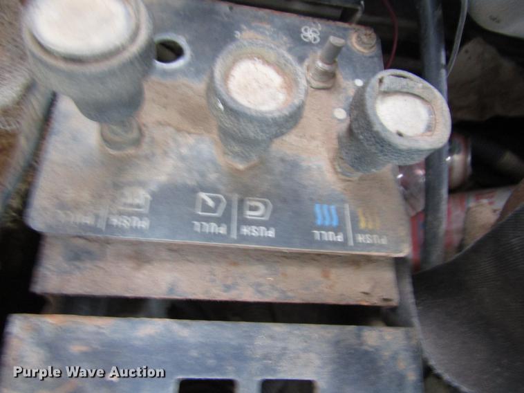 image for item DB6904 1998 Kobelco SK150LC excavator