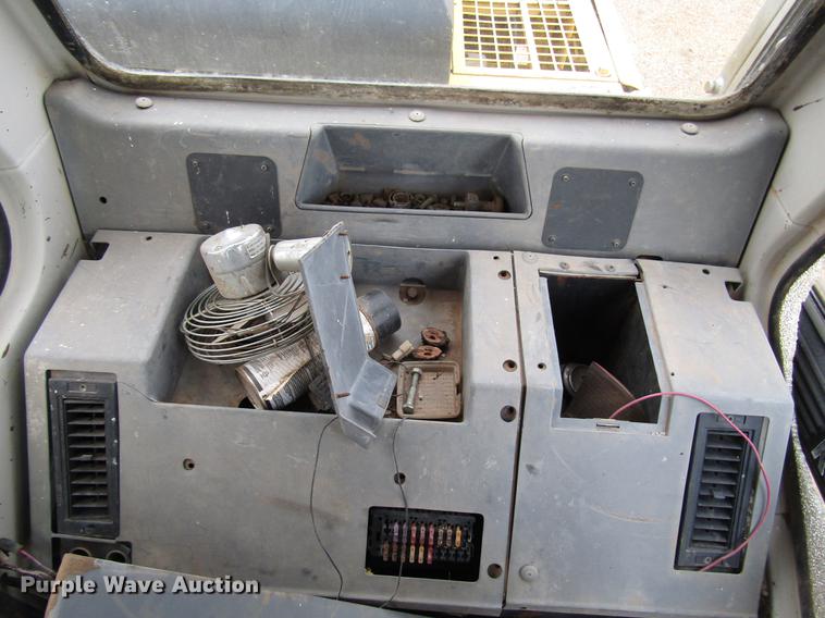 image for item DB6904 1998 Kobelco SK150LC excavator