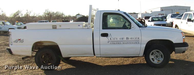 image for item DB6906 2003 Chevrolet Silverado 1500 pickup truck