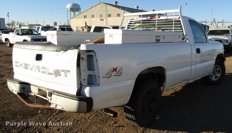 image for item DB6906 2003 Chevrolet Silverado 1500 pickup truck