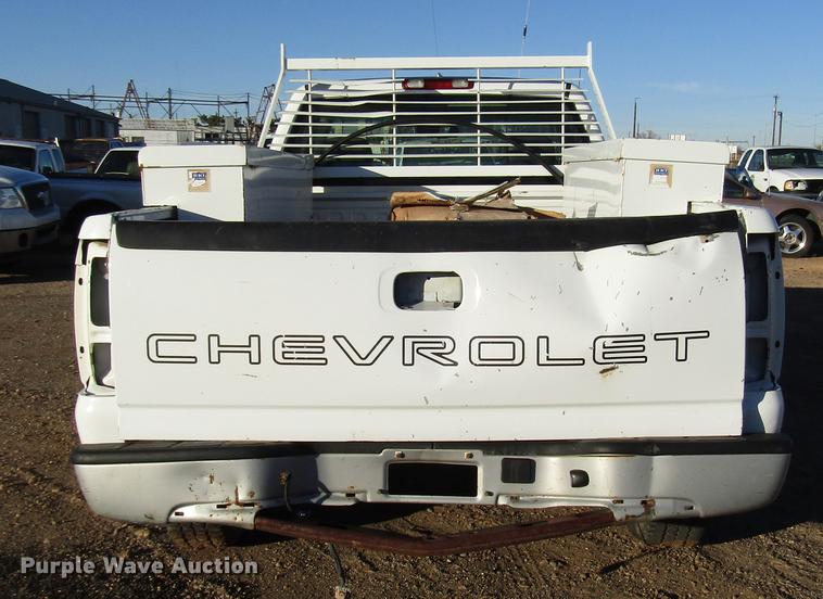 image for item DB6906 2003 Chevrolet Silverado 1500 pickup truck