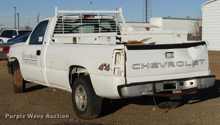 image for item DB6906 2003 Chevrolet Silverado 1500 pickup truck