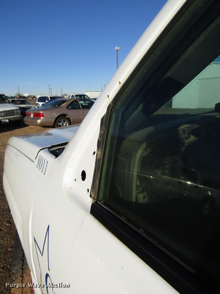 image for item DB6906 2003 Chevrolet Silverado 1500 pickup truck