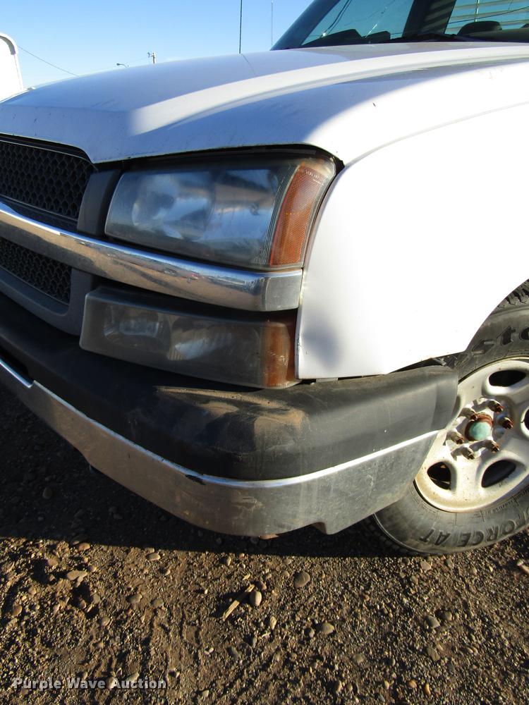 image for item DB6906 2003 Chevrolet Silverado 1500 pickup truck